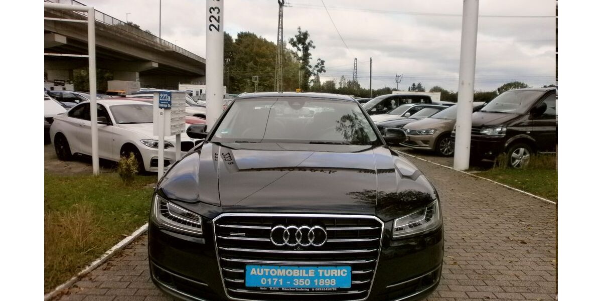 Audi A8 100.000 km 29.900 € München OT Trudering-Riem 81825