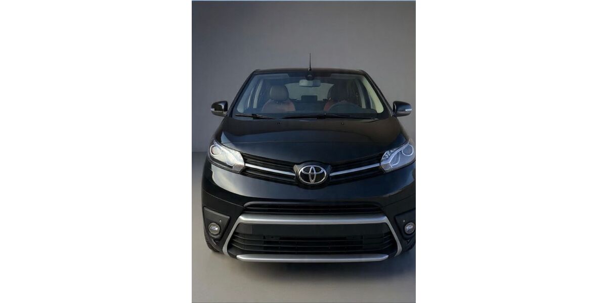Toyota Proace (Verso) 92.000 km 31.900 &euro; Eppelborn 66571