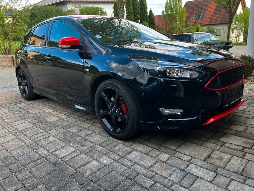 Ford Focus 158.500 km 7.980 € Schierling 84069