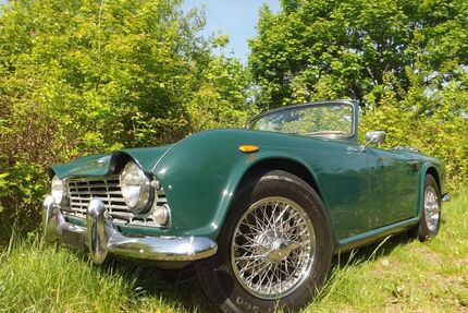 Triumph TR4
