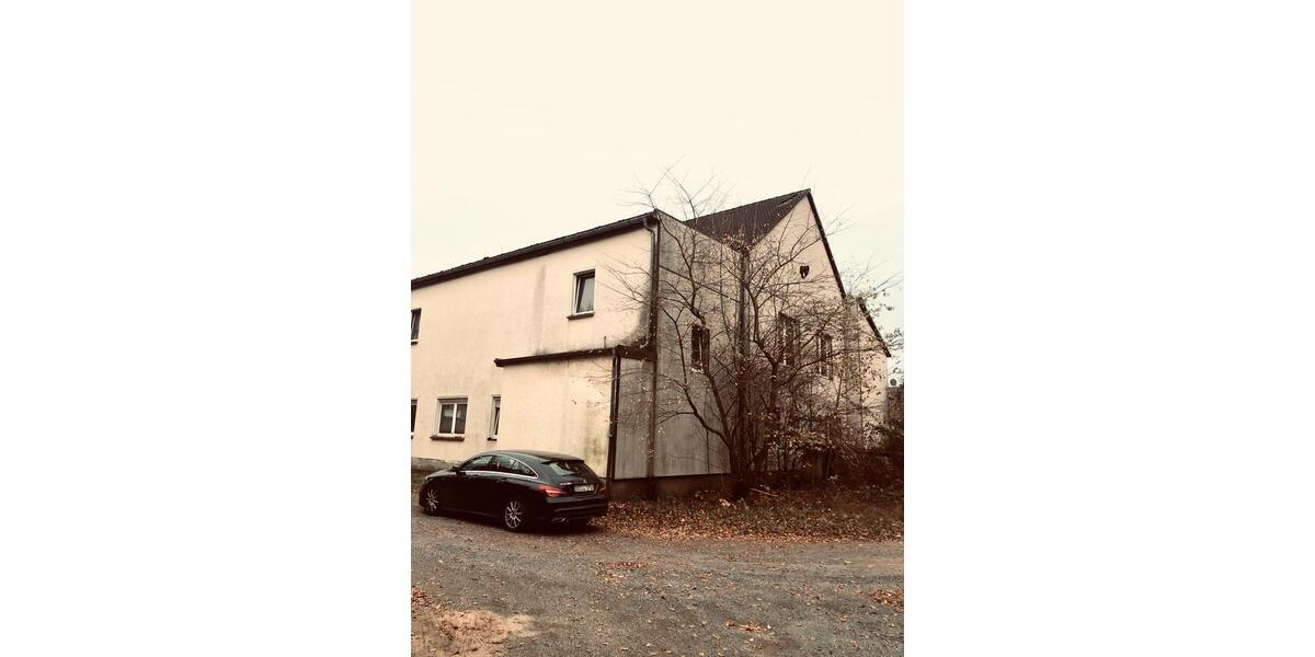 Einfamilienhaus Königsbrück - 10 Zimmer, 834 m&sup2;, 120.000&euro; | Angebot:27128126