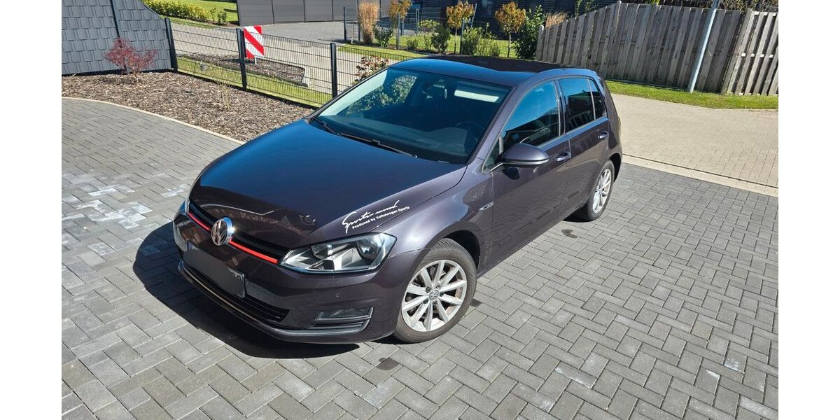 VW Golf 142.000 km 9.600 &euro; Südbrookmerland 26624