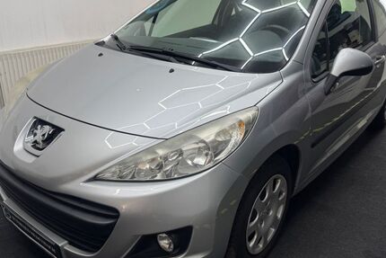 Peugeot 207 171.345 km 2.790 &euro; Wiesbaden 65207