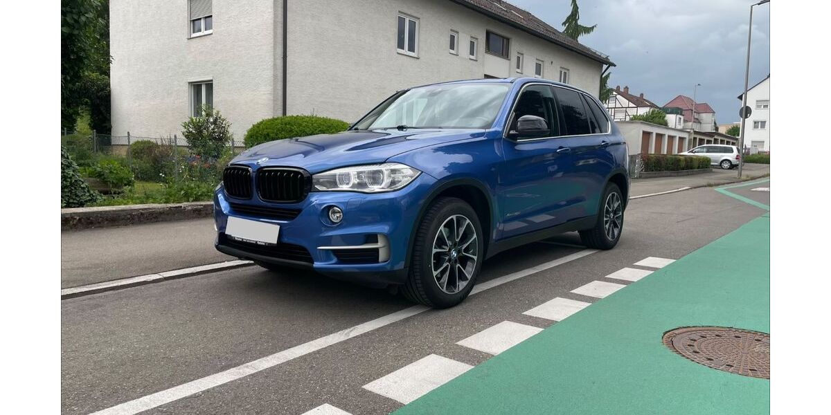 BMW X5 155.000 km 25.400 &euro; Niedereschach 78078