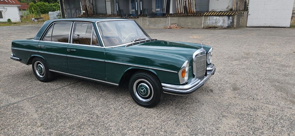 Mercedes-Benz 250 110.500 km 9.900 &euro; Bützow 18246