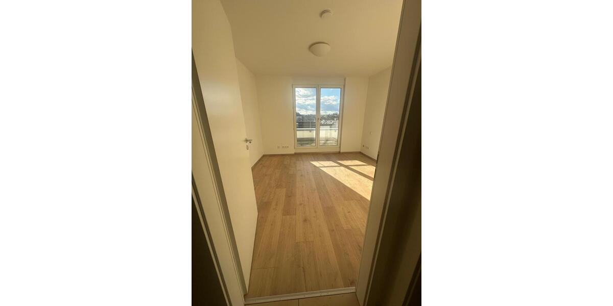 Einfamilienhaus Nürtingen - 4 Zimmer, 115 m&sup2;, 1.400&euro; | Angebot:25307038