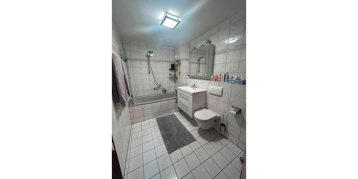 Dachgeschoßwohnung Leimen - 3 Zimmer, 72 m&sup2;, 278.000&euro; | Angebot:26837815