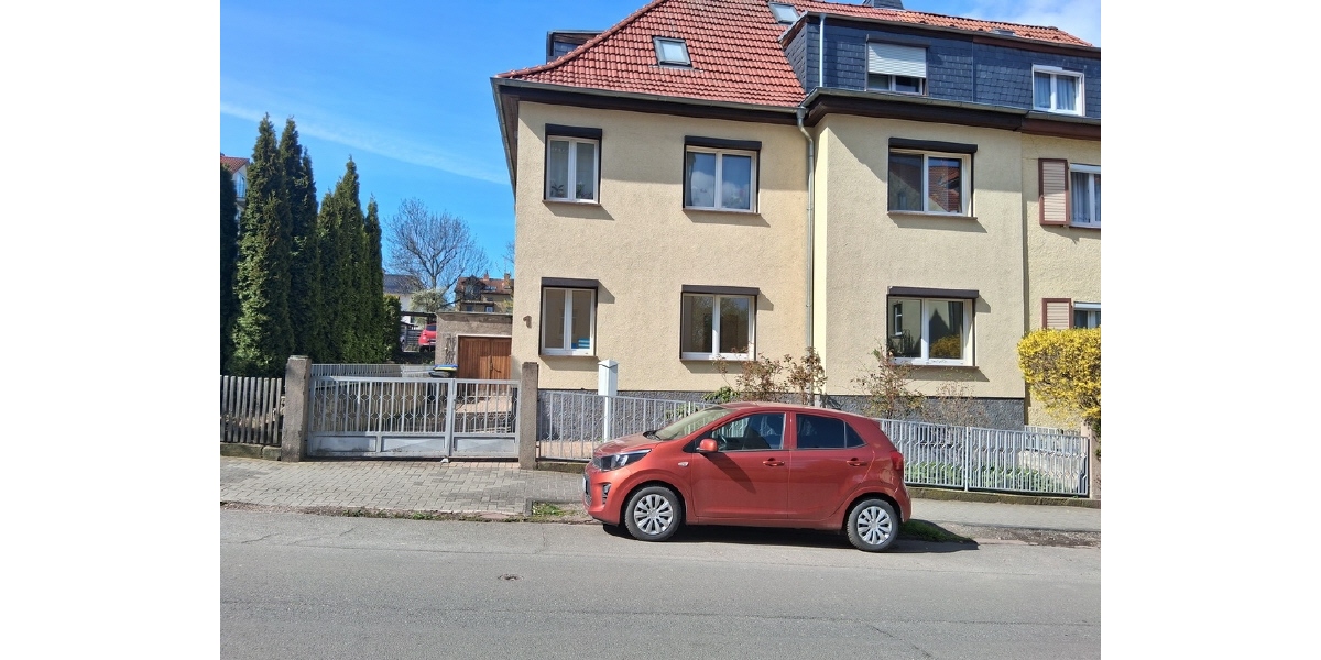 Gemütliche 3-Raum-Wohnung mit Balkon in kleinem Mehrfamilienhaus - Erdgeschoßwohnung Gotha | Angebot:26376884