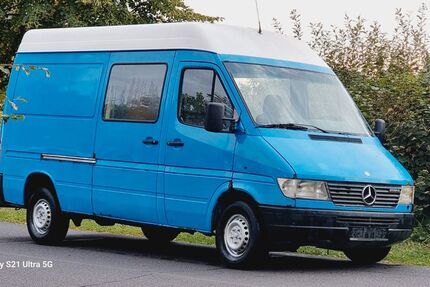 Mercedes-Benz Sprinter 179.889 km 4.200 &euro; Berlin 13629