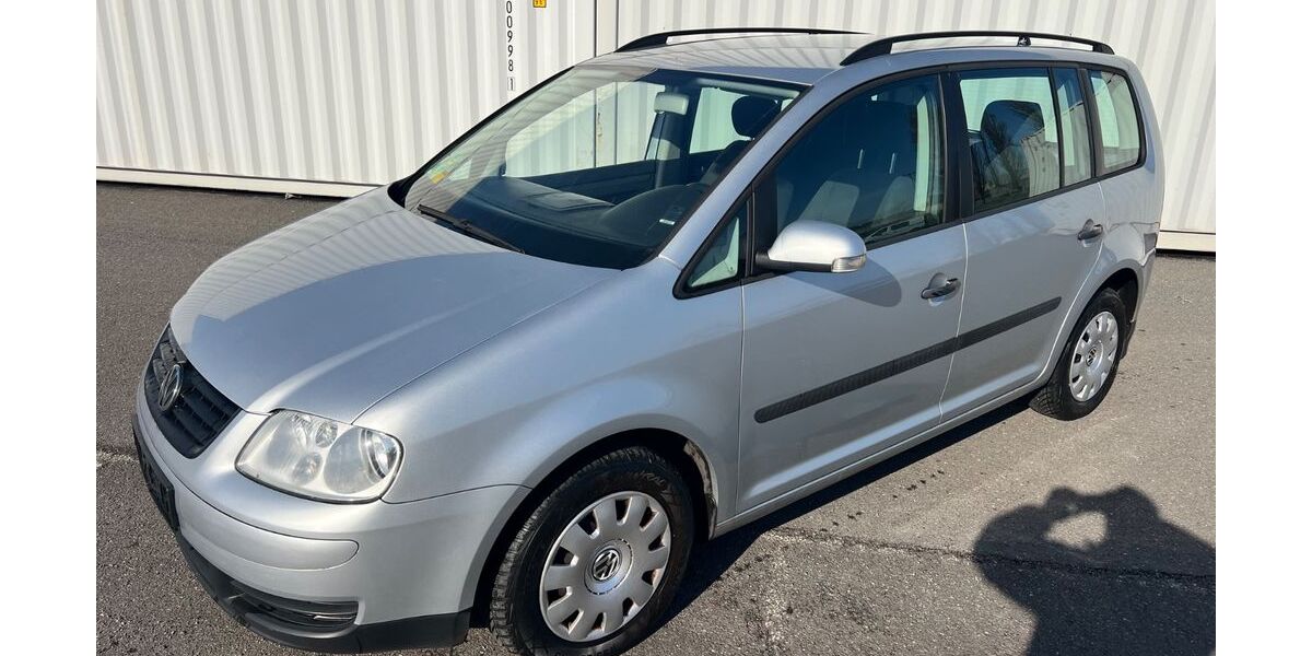 VW Touran 229.000 km 1.299 &euro; Berlin 12057
