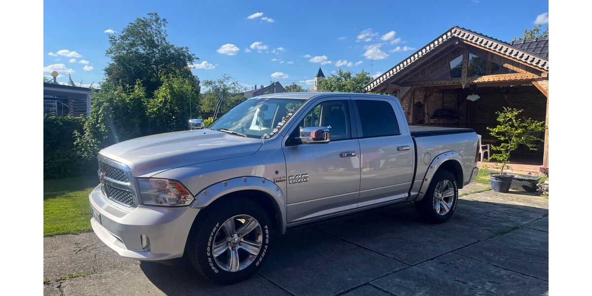 Dodge RAM 237.000 km 17.900 &euro; Dietersburg 84378