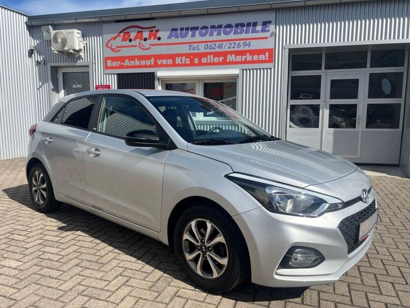 i20