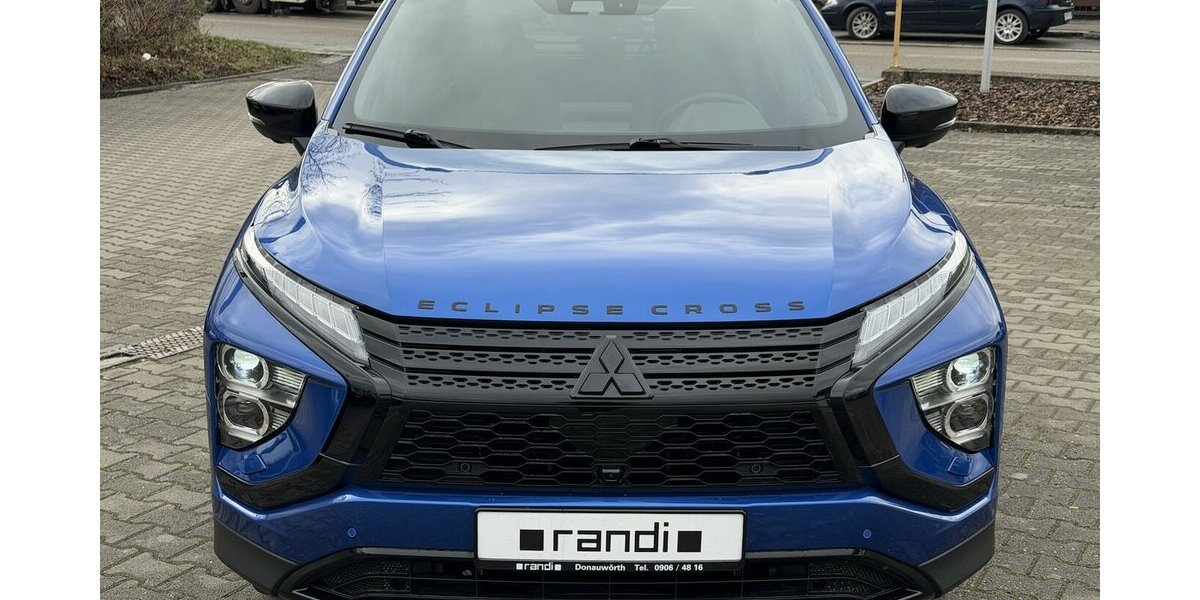 Mitsubishi Eclipse Cross Plus Select Black Hybrid 4WD 15.700 km 26.480 &euro; Donauwörth 86609