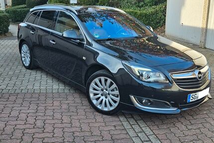 Opel Insignia 196.000 km 7.900 &euro; Solingen 42651