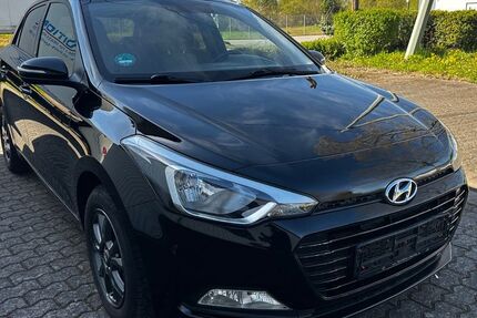 Hyundai i20 87.000 km 7.990 &euro; Saarlouis 66740