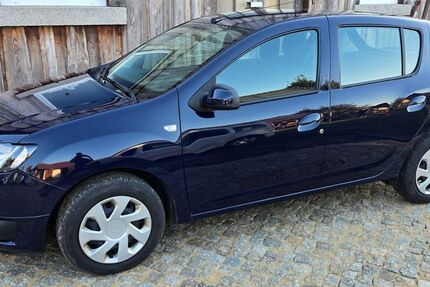 Dacia Sandero 66.000 km 5.000 &euro; Görlitz 02827