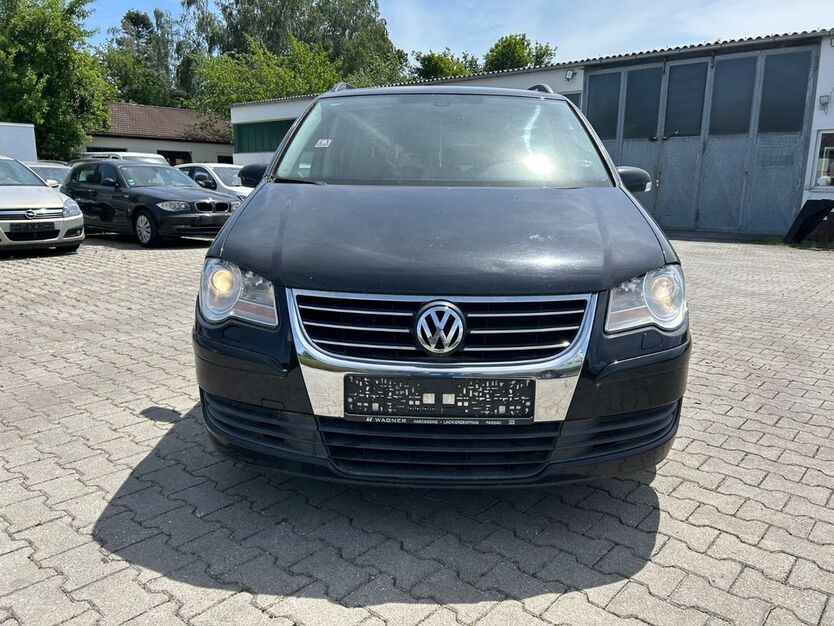 VW Touran 220.000 km 1.500 € Eggenfelden 84307