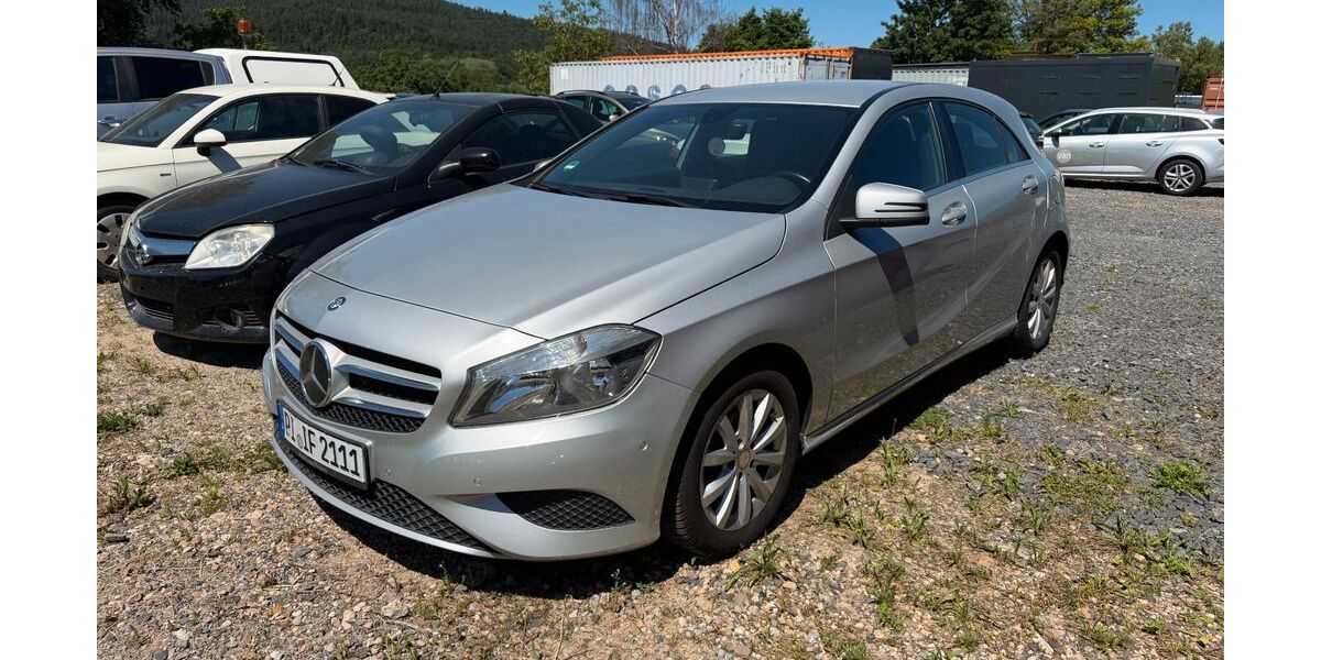 Mercedes-Benz A 180 267.543 km 5.400 &euro; Biebergemünd-Kassel 63599