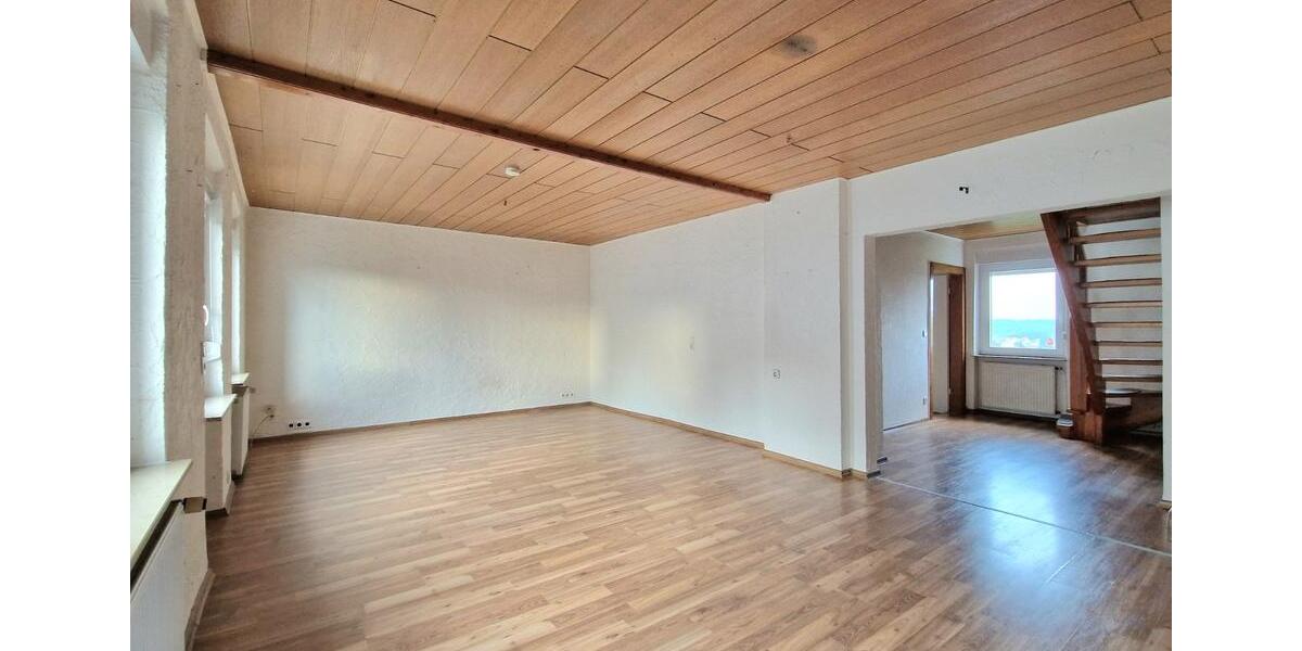 105 m² • 4 ZKB Wohnung • WG oder gesamt • Top-Lage Elversberg • Jobcenter möglich • Garten 4 zimmer