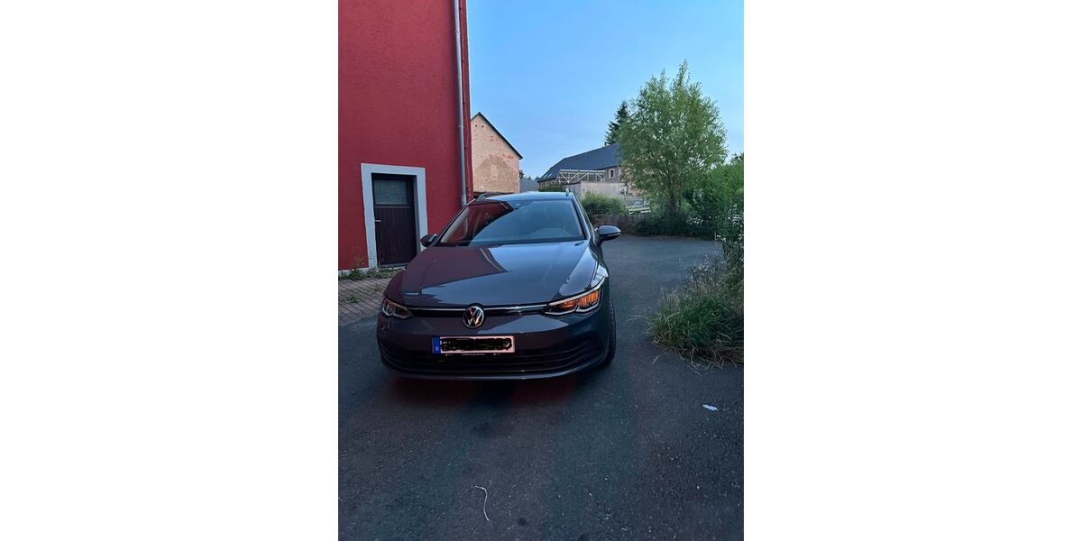 VW Golf 91.000 km 21.350 &euro; Großschirma/ Siebenlehn 09603