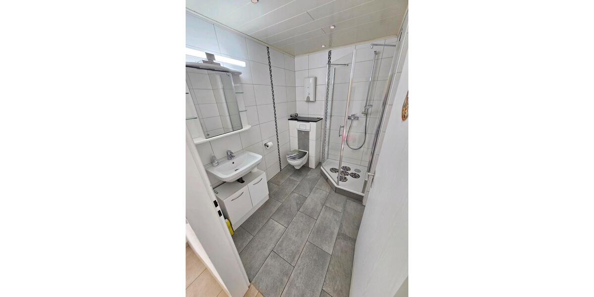 Etagenwohnung Bergneustadt - 3 Zimmer, 77 m&sup2;, 700&euro; | Angebot:26351650