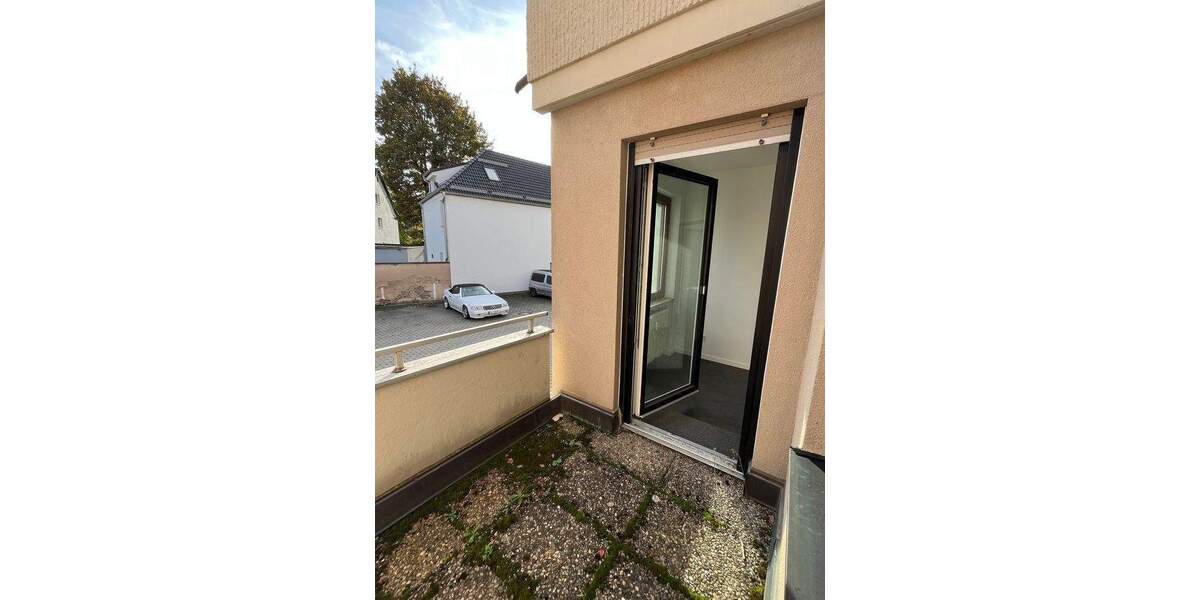 Gewerbeobjekt Zirndorf - 5 Zimmer, 136 m&sup2;, 1.250&euro; | Angebot:24544355