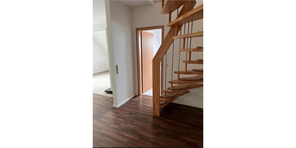 Dachgeschoßwohnung Falkensee - 2 Zimmer, 80 m&sup2;, 910&euro; | Angebot:25441085