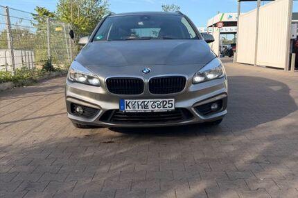 BMW 218 Active Tourer 135.600 km 12.450 &euro; Köln 51145