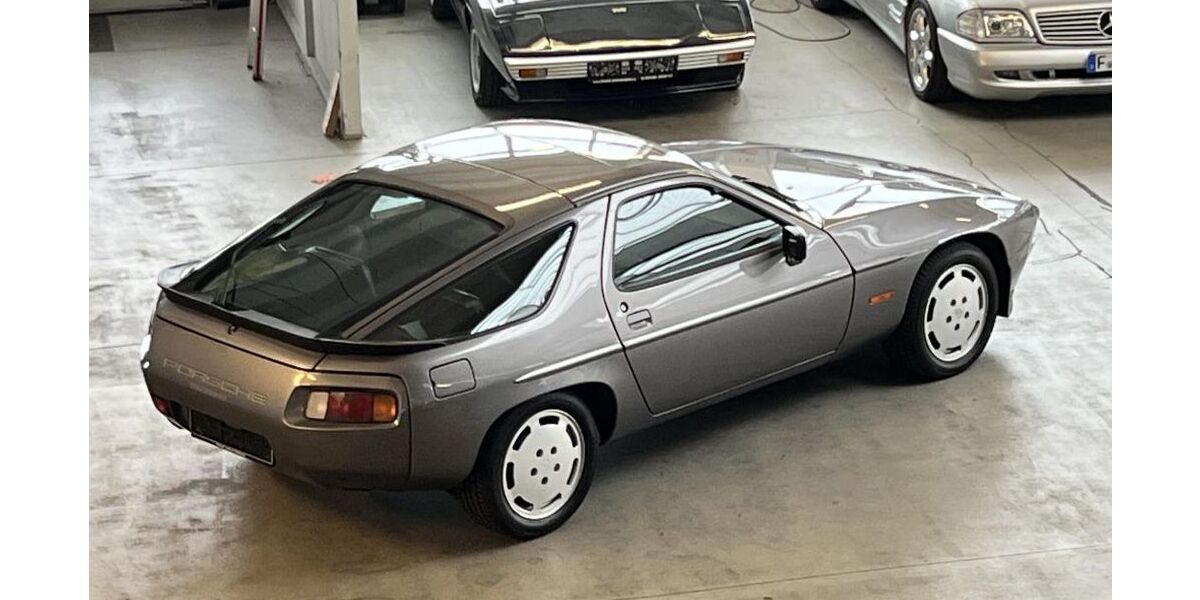 Porsche 928 149.827 km 38.900 &euro; Frankfurt 60388