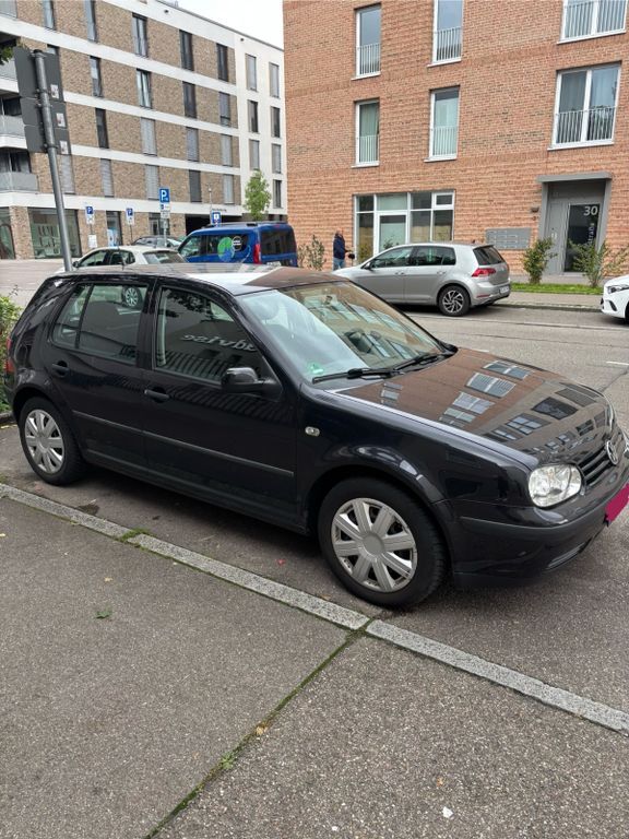 VW Golf 187.000 km 1.599 € Röfingen 89365