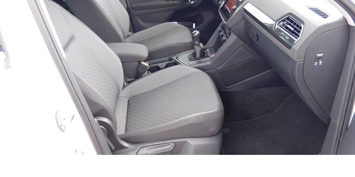 VW Tiguan 1.5 Comfortline Klima TSI Navi 34.700 km 24.990 &euro; Vordorf 38533