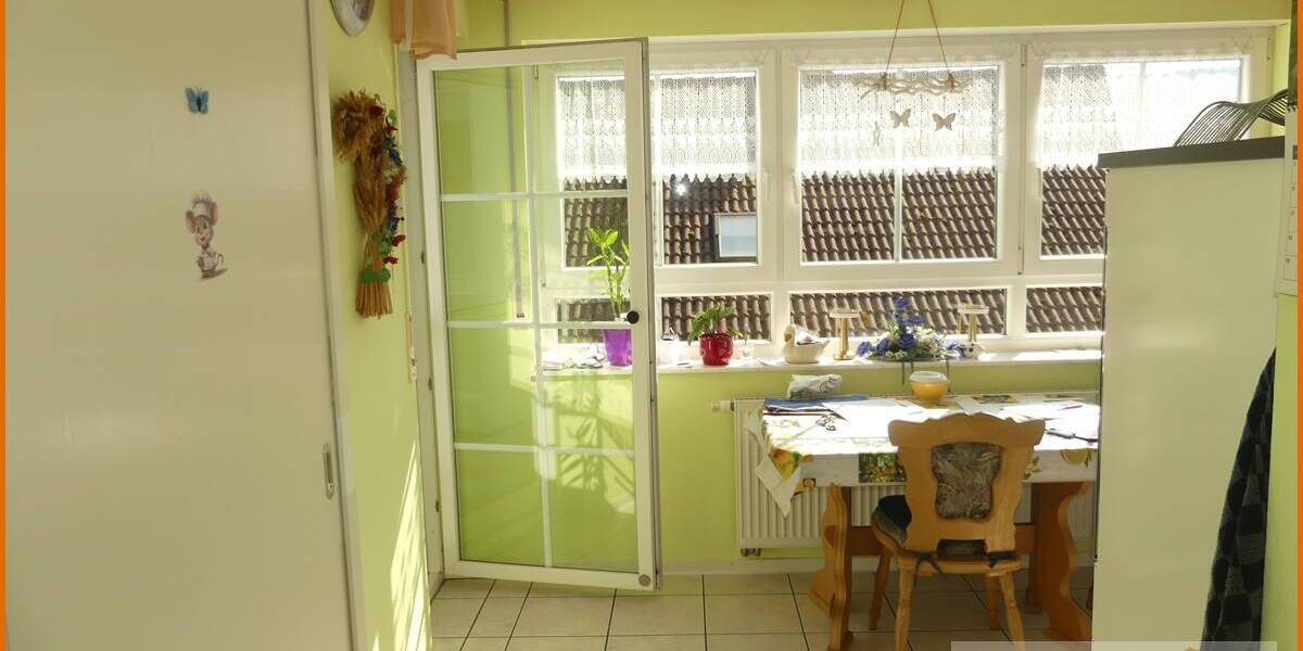 Etagenwohnung Schlüchtern - 3 Zimmer, 93 m&sup2;, 280.000&euro; | Angebot:25916539