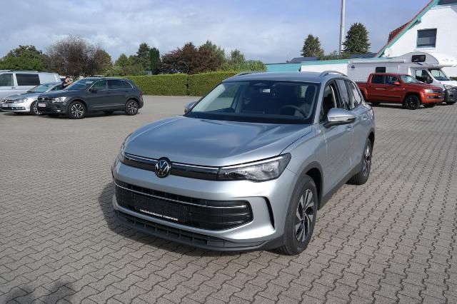 VW Tiguan 2.200 km 34.600 &euro; Dörpen 26892