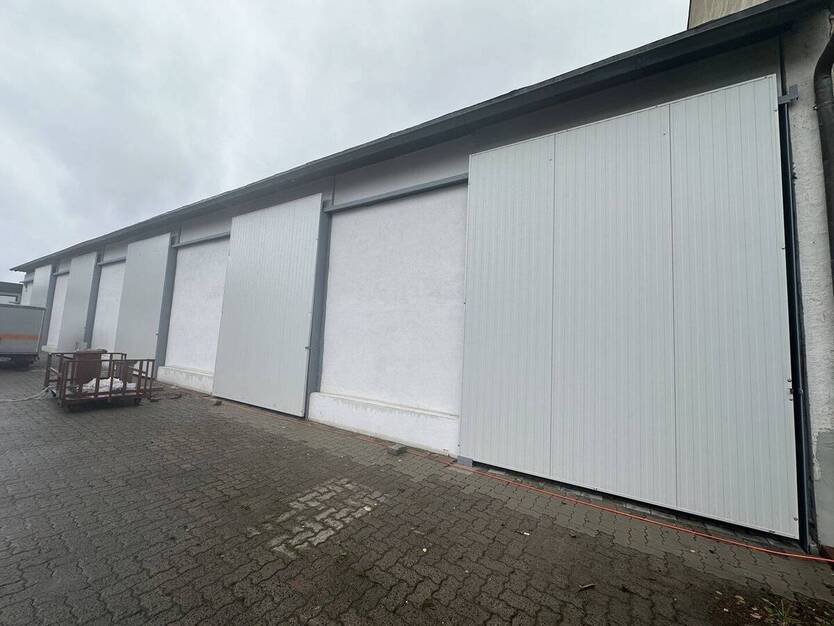 NEU im Angebot! Halle(n) in Würzburg-Zellerau zimmer