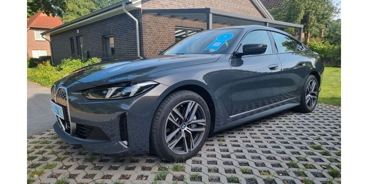 BMW i4 14.238 km 45.900 &euro; Hamburg 21077