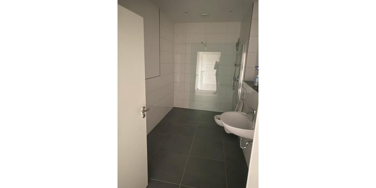 Bungalow Mönchengladbach - 2 Zimmer, 70 m&sup2;, 1.100&euro; | Angebot:25905789