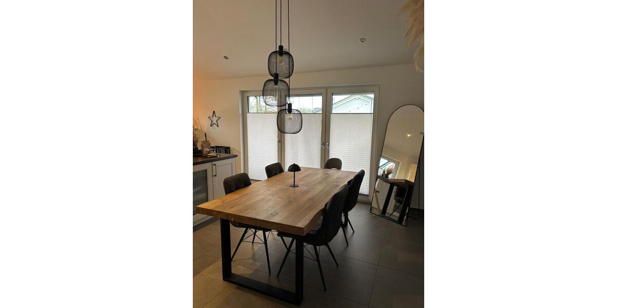 Dachgeschoßwohnung Uelsen - 5 Zimmer, 145 m&sup2;, 1.550&euro; | Angebot:26182591