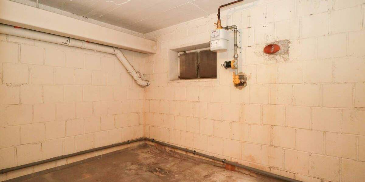 Handwerker gesucht: geräumiges Haus auf Erbpacht 6 zimmer