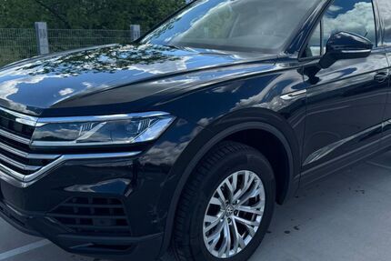 VW Touareg 158.000 km 29.699 &euro; Rosenheim 83026