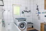 Provisionsfrei* Großzügiges Zweifamilienhaus - zwei Wohneinheiten, Terrasse, Balkon und eigene Stellplätze - Zweifamilienhaus Göppingen Faurndau | Angebot:26961593