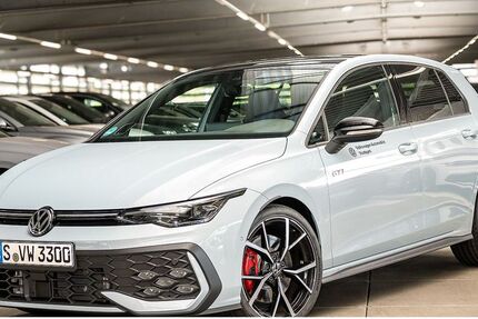 VW Golf 9.990 km 47.490 € Stuttgart-Feuerbach 70469