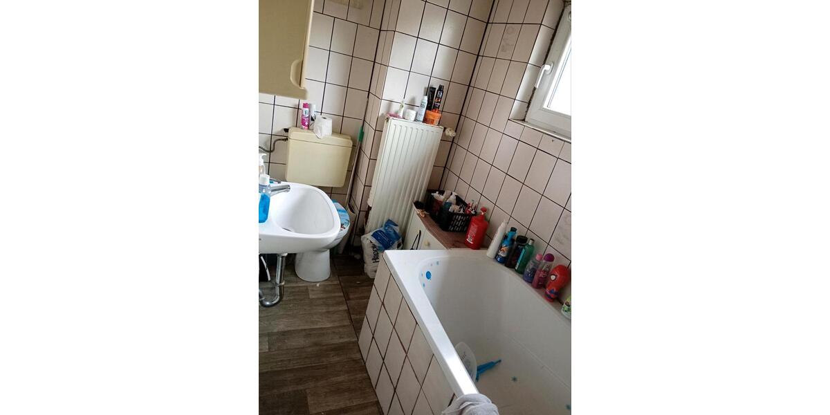 Reihenhaus Helmstedt Offleben - 7 Zimmer, 160 m&sup2;, 115.000&euro; | Angebot:26181528
