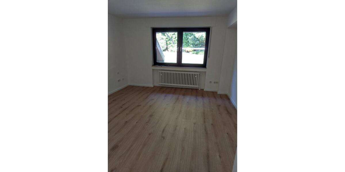 Erdgeschoßwohnung Mülheim an der Ruhr Broich - 5 Zimmer, 152 m&sup2;, 1.600&euro; | Angebot:24983737