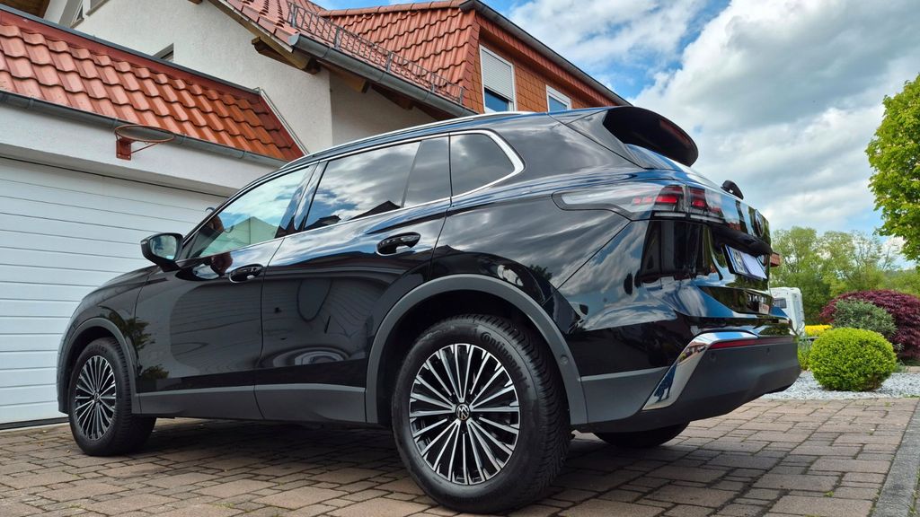 VW Tiguan 16.800 km 38.900 &euro; Baunatal 34225