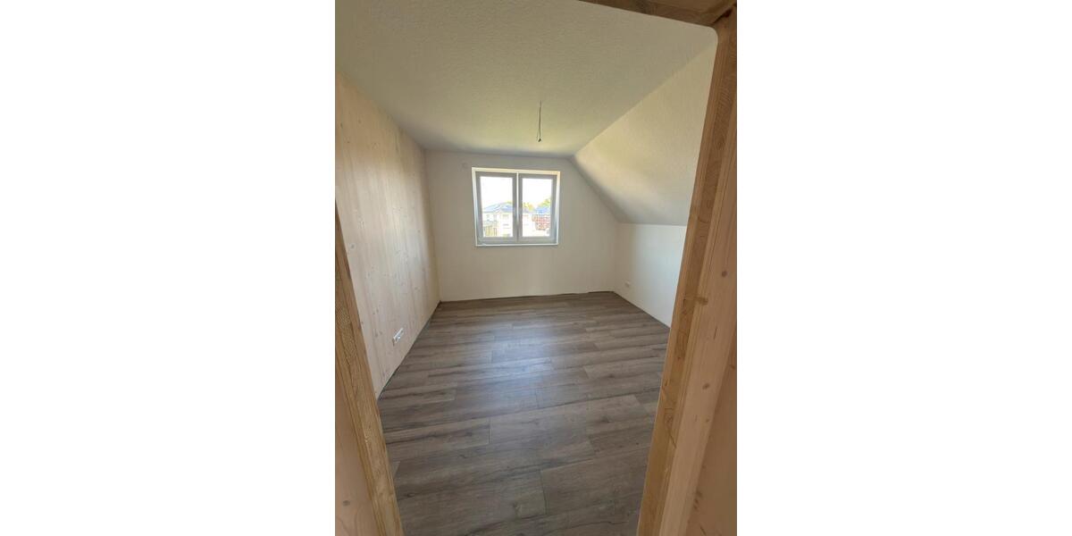 Doppelhaushälfte Neuenkirchen - 5 Zimmer, 130 m&sup2;, 1.300&euro; | Angebot:26723611