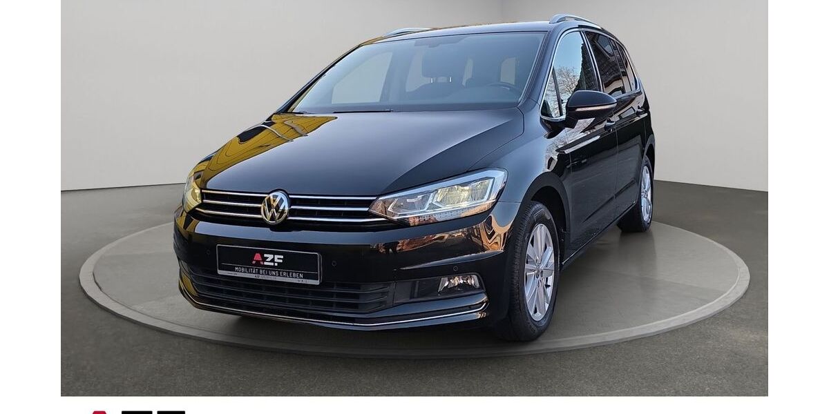 VW Touran 82.056 km 24.890 € Flensburg 24941