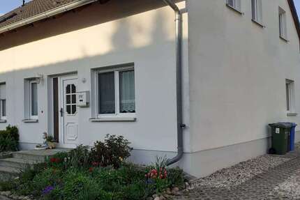 Haus zum Mieten in Südliches Anhalt OT Gnetsch 721 € 103 m² 3.5 zimmer