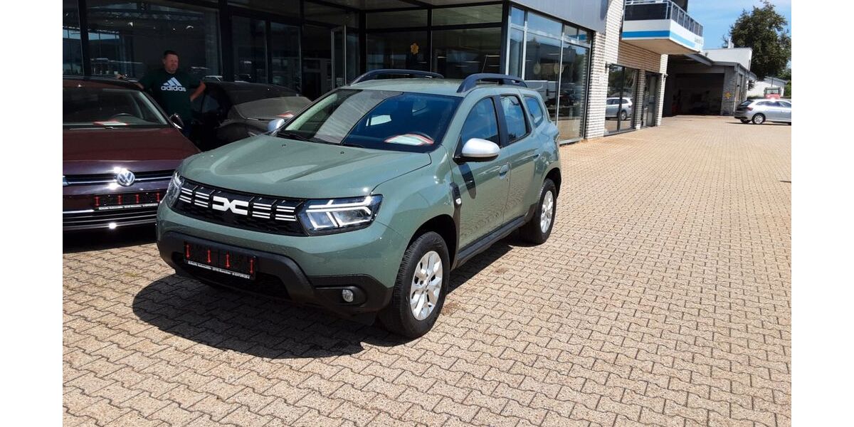 Dacia Duster 20.800 km 17.990 &euro; Monschau (bei Aachen) 52156