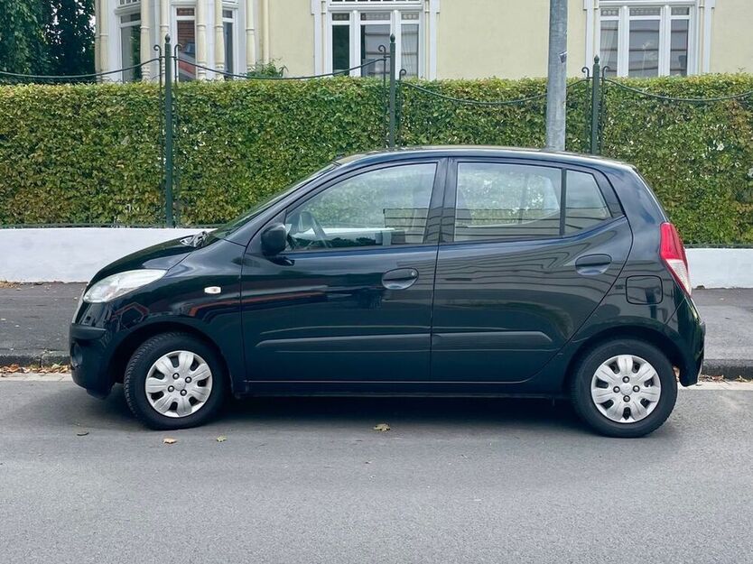 i10