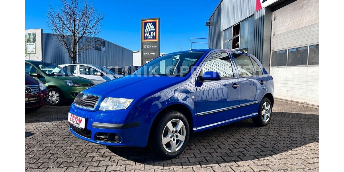 Skoda Fabia 124.300 km 2.600 &euro; Oppenweiler 71570